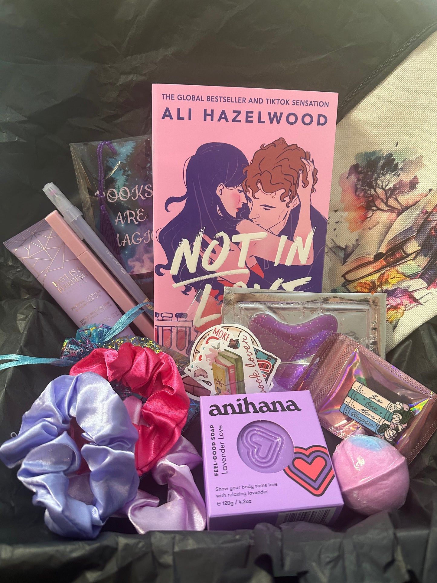 LitLoot Subscription Box Deluxe